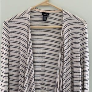 Rue21 navy and cream cardigan